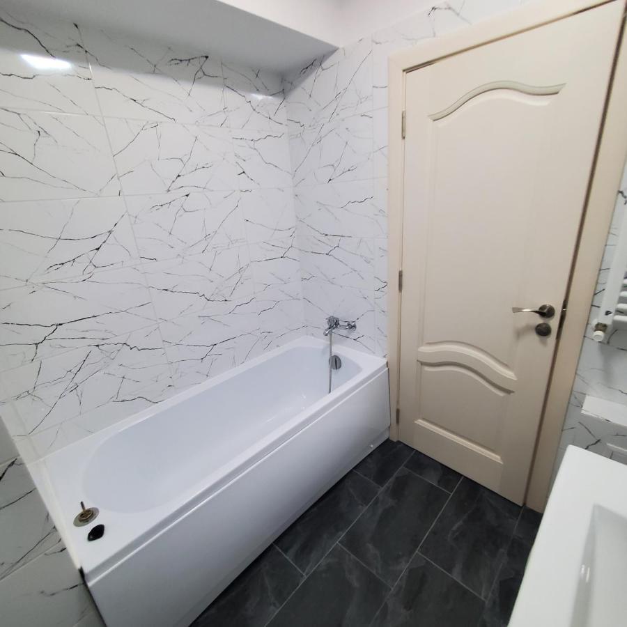 Luxury Apartament Bacovia Bacău Extérieur photo